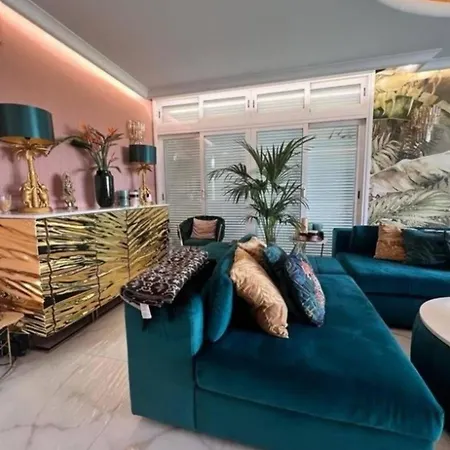 Tropical Relaxation. Luxury Feriehus Costa Adeje (Tenerife)