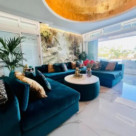 בית נופש Tropical Relaxation. Luxury